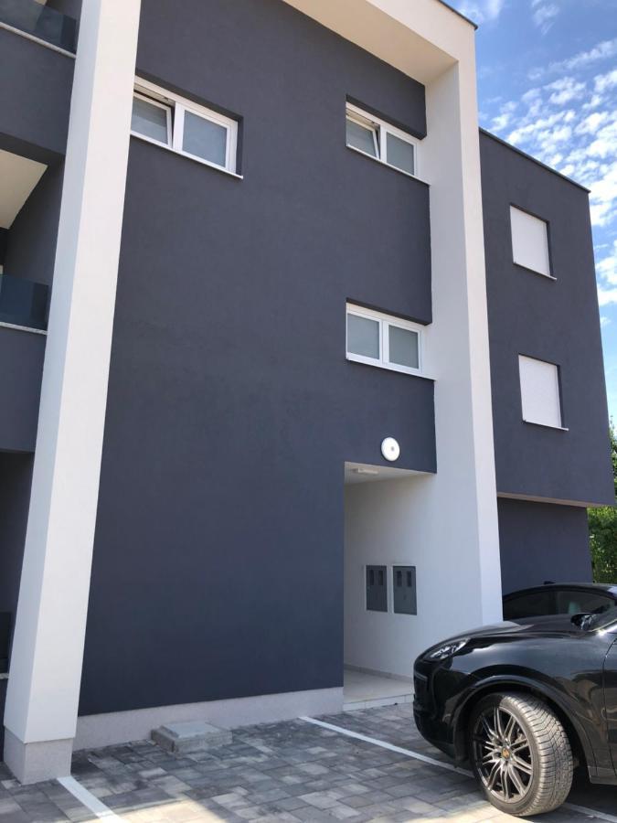 Adria-Appartment-Island-Vir #Sea #Beach #Wifi #Privateparking #Netflix Exterior foto