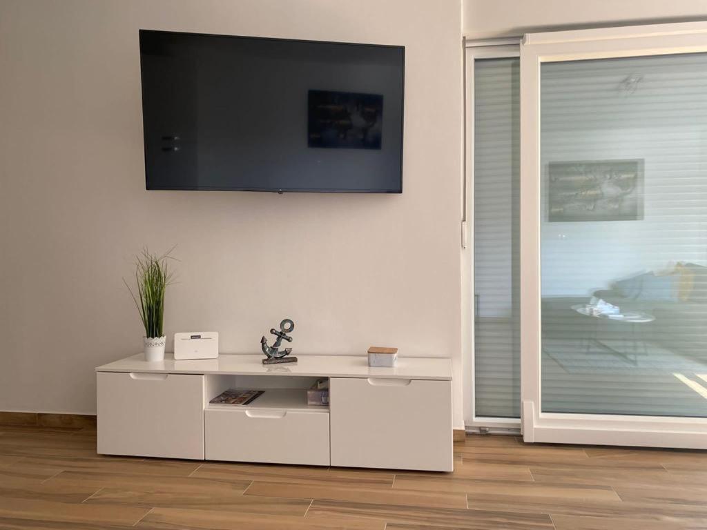 Adria-Appartment-Island-Vir #Sea #Beach #Wifi #Privateparking #Netflix Exterior foto