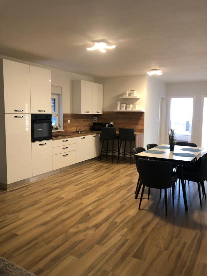 Adria-Appartment-Island-Vir #Sea #Beach #Wifi #Privateparking #Netflix Exterior foto