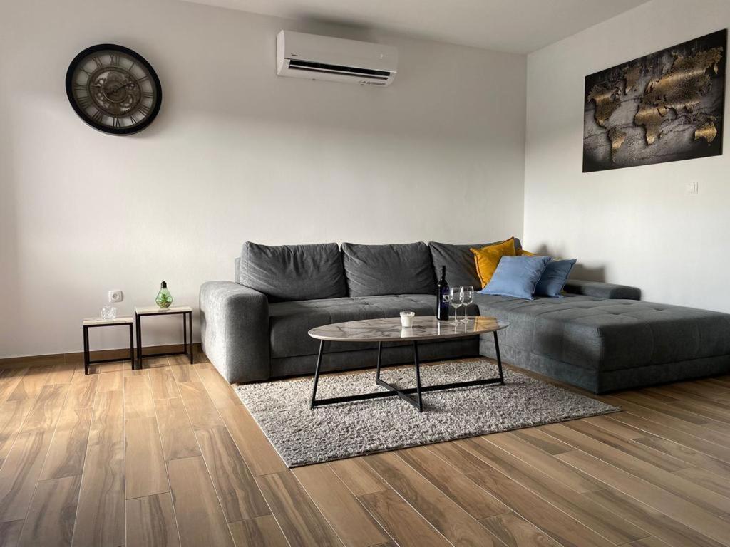Adria-Appartment-Island-Vir #Sea #Beach #Wifi #Privateparking #Netflix Exterior foto