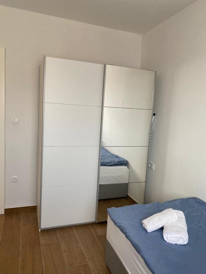 Adria-Appartment-Island-Vir #Sea #Beach #Wifi #Privateparking #Netflix Exterior foto